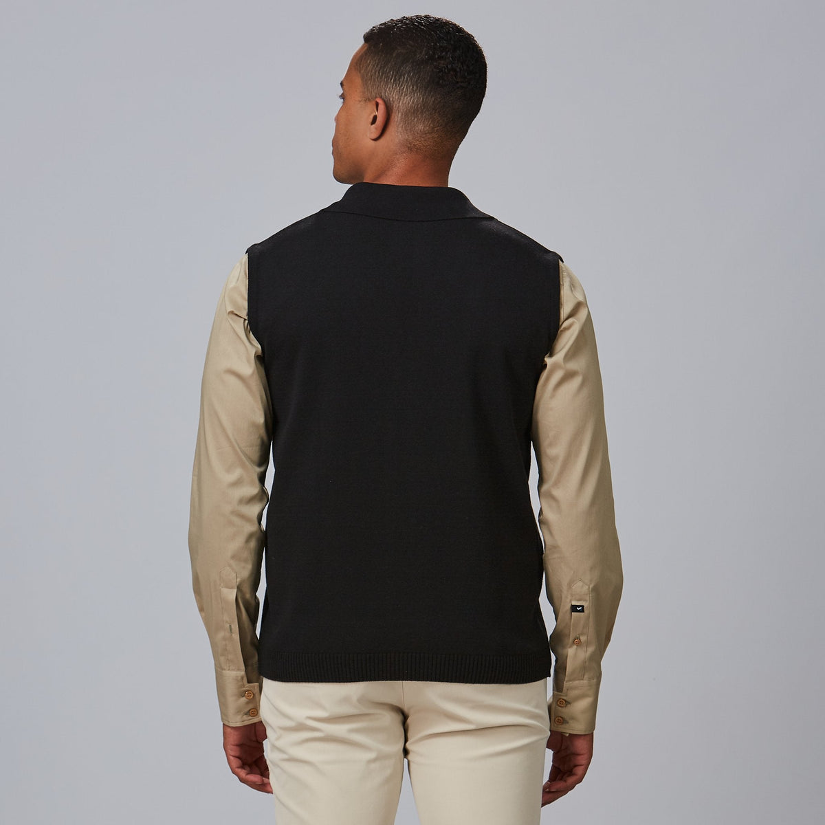 CHALECO CUELLO SOLAPA ABOTONADO HOMBRE