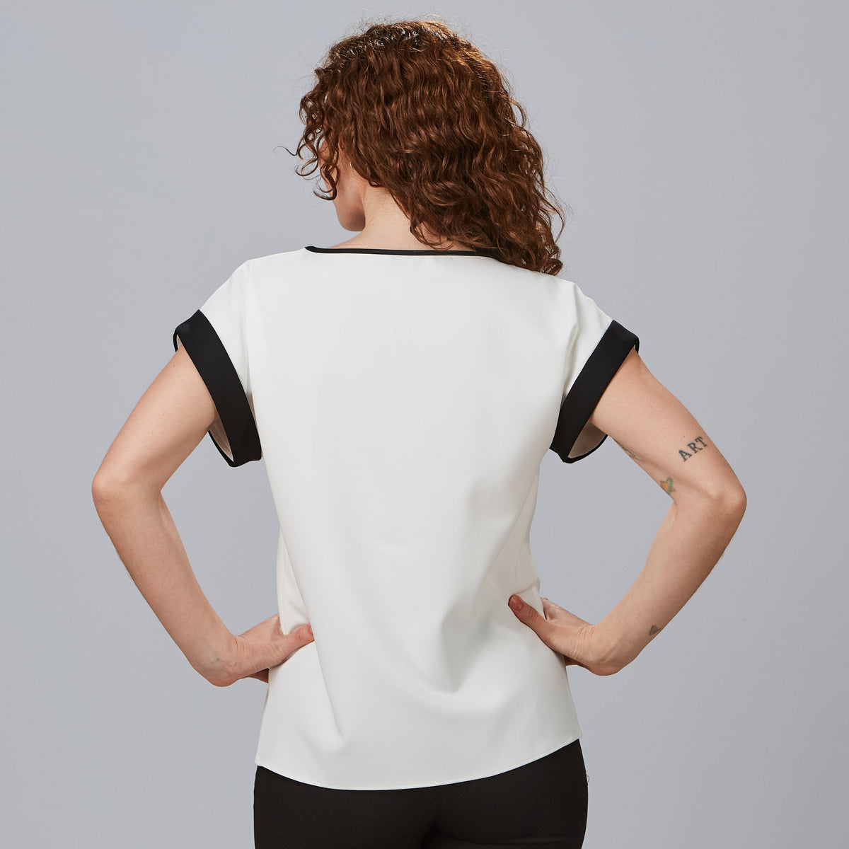 BLUSA MUJER MANGA CORTA VUELTA