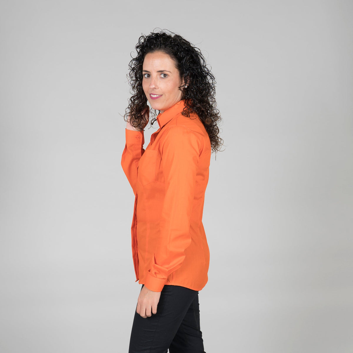 BLUSA MUJER BOTON OCULTO M/L