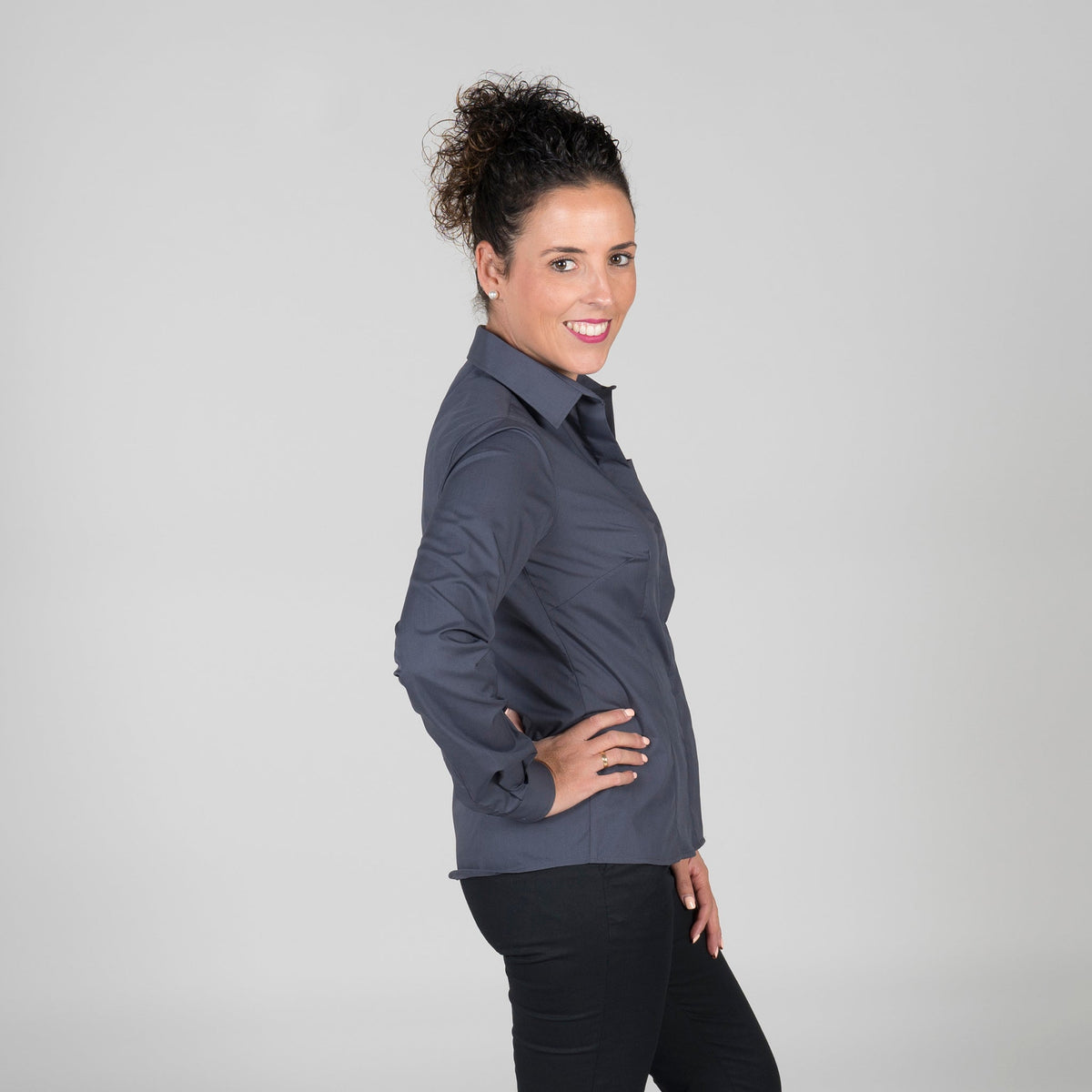 BLUSA MUJER BOTON OCULTO M/L