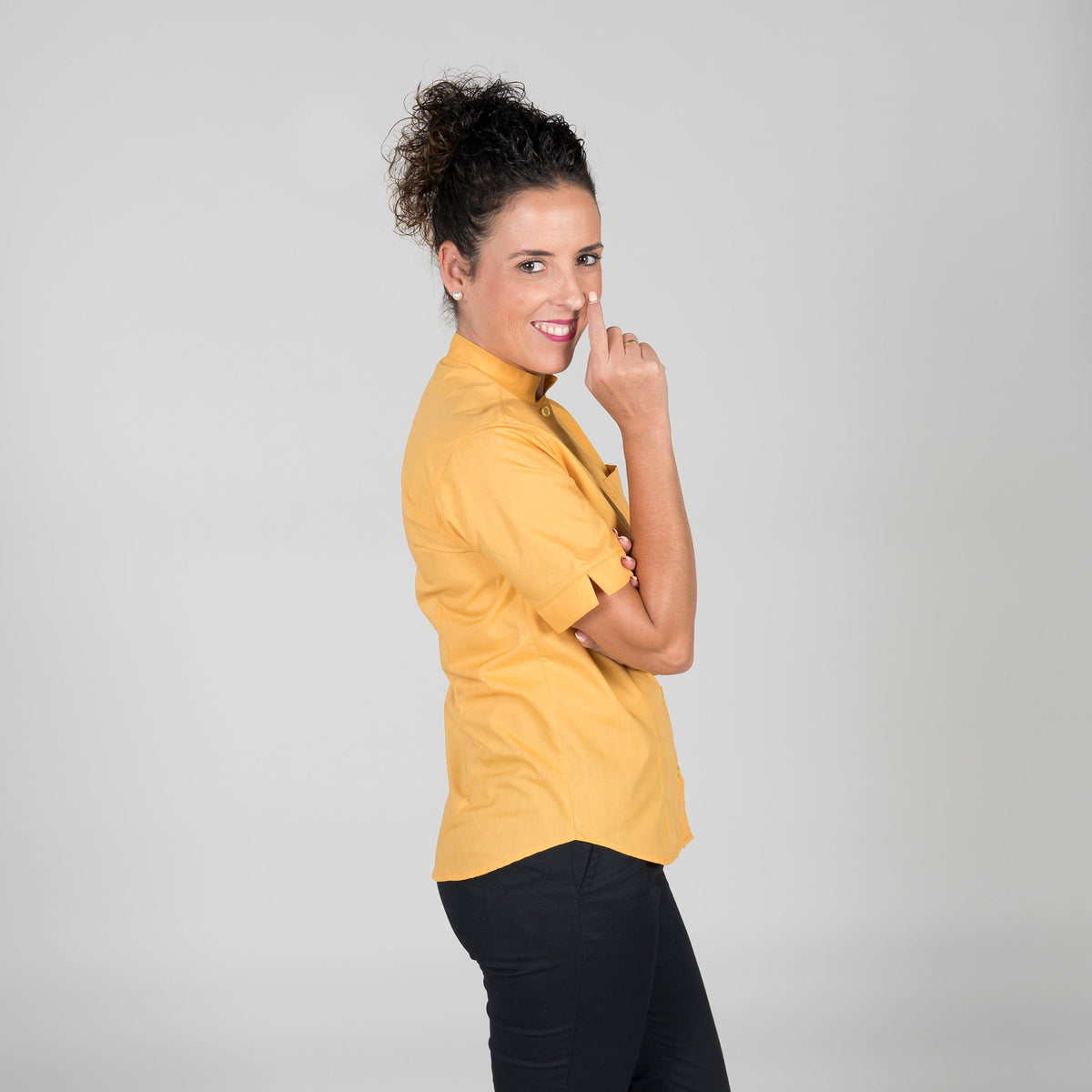 BLUSA MUJER C/MAO M/CORTA