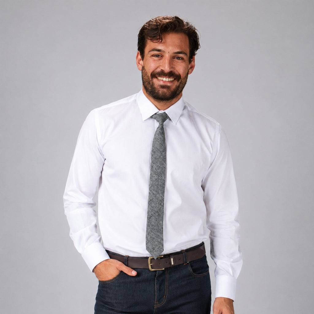 CORBATA CON NUDO DE PALA ESTRECHA