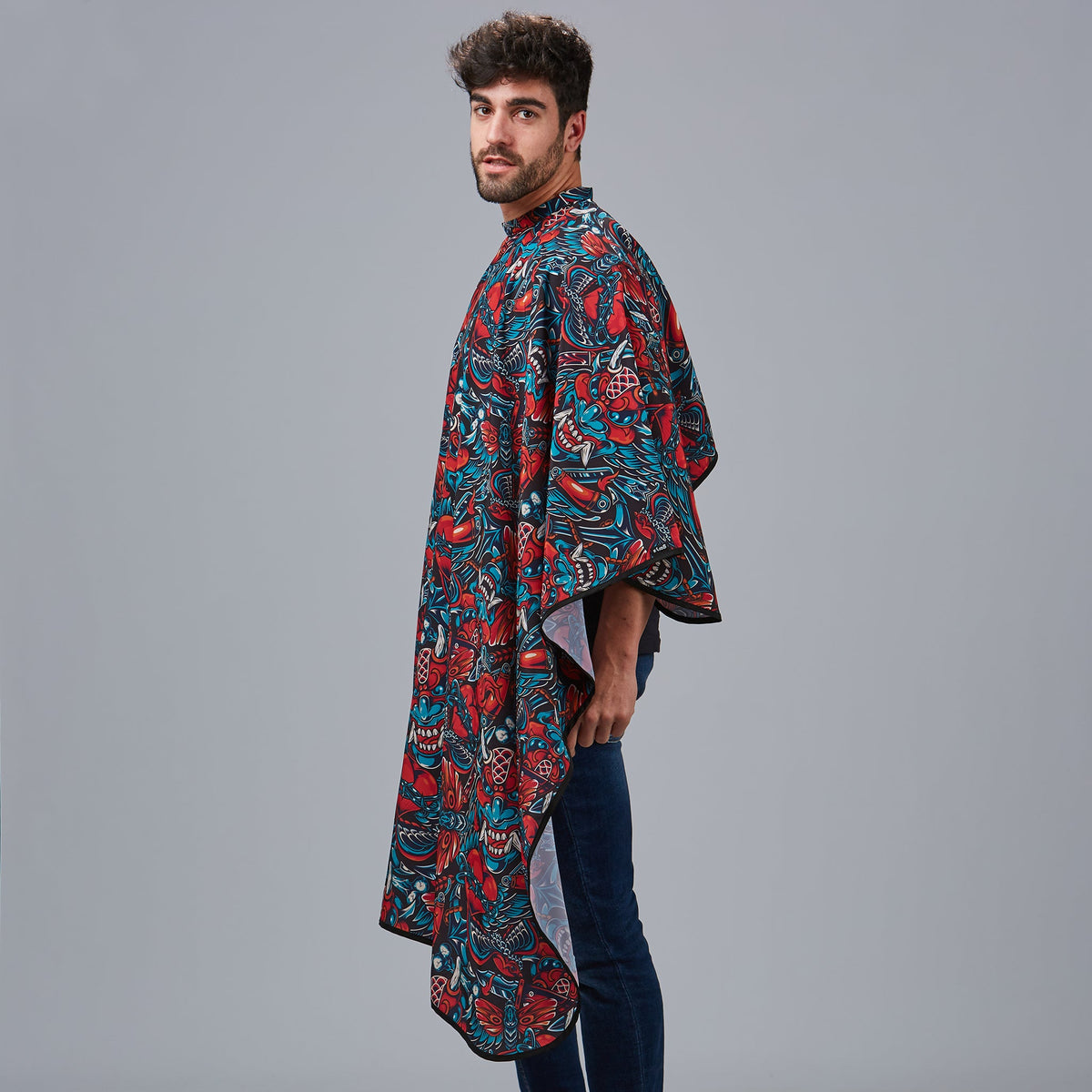 CAPA DE PELUQUERIA ESTAMPADA