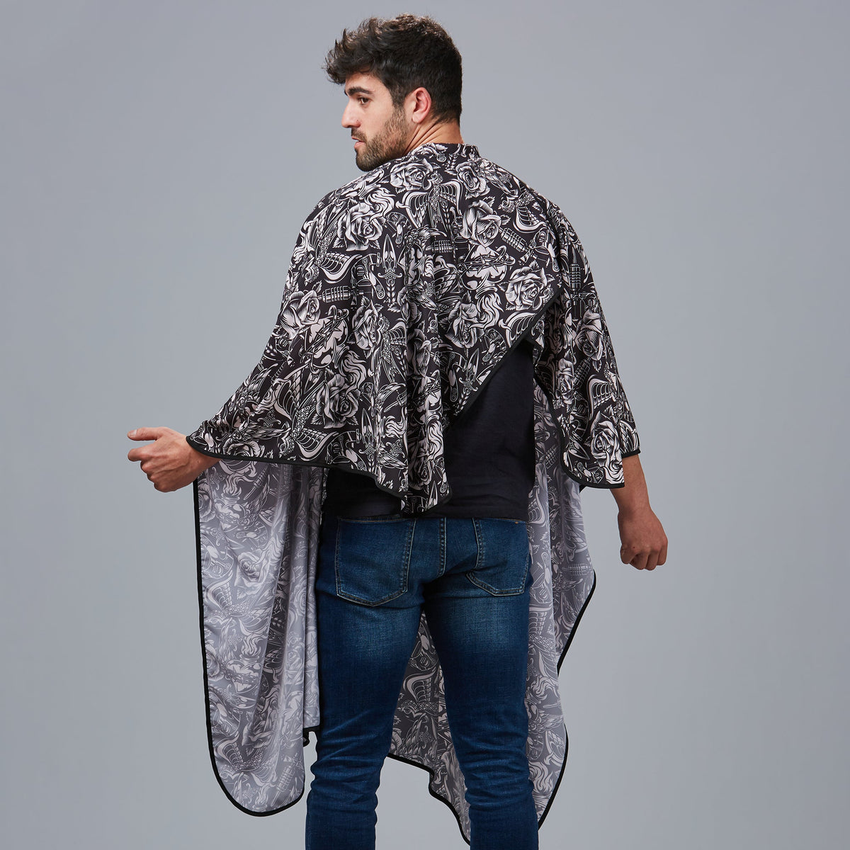CAPA DE PELUQUERIA ESTAMPADA
