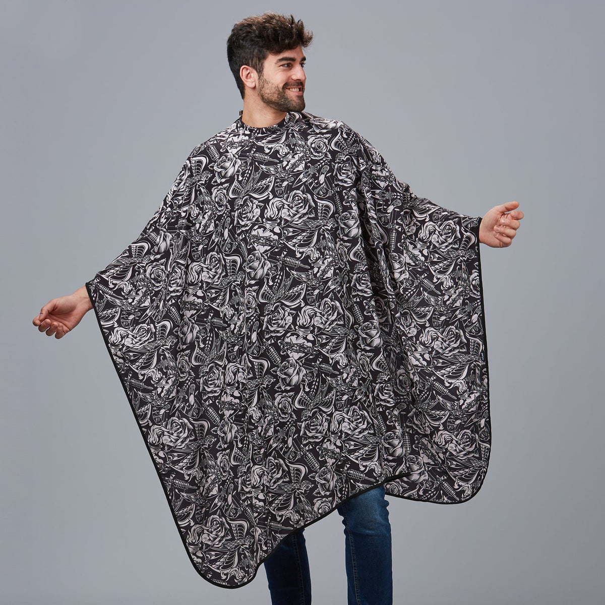CAPA DE PELUQUERIA ESTAMPADA