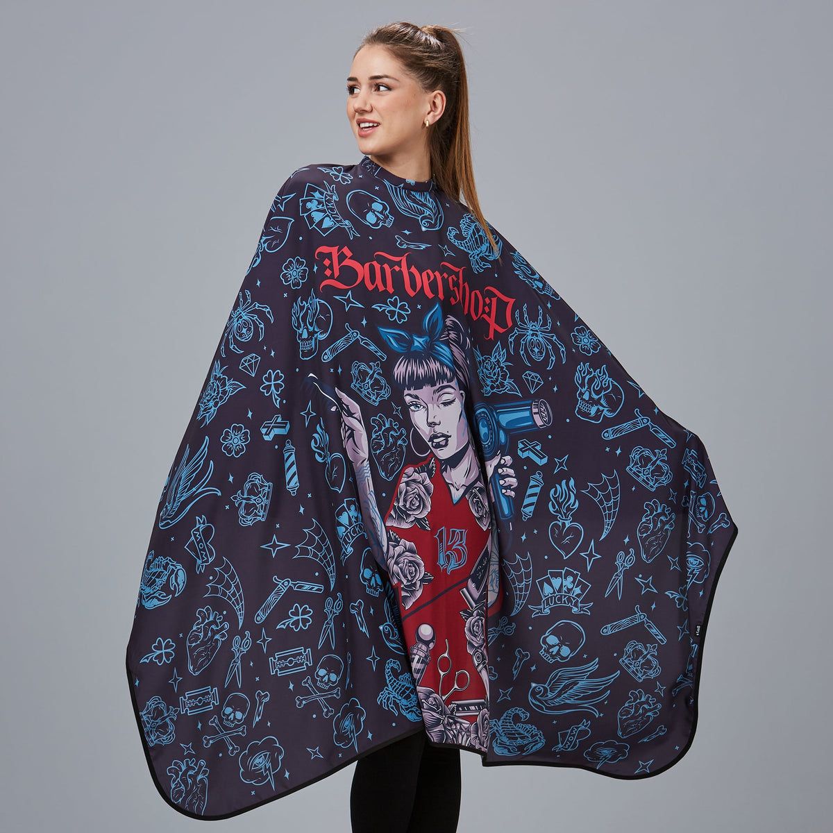 CAPA DE PELUQUERIA ESTAMPADA