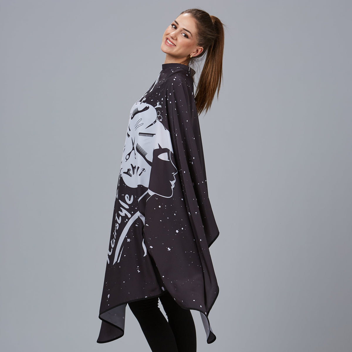 CAPA DE PELUQUERIA ESTAMPADA