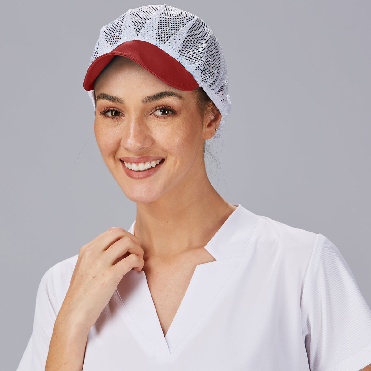 GORRA UNISEX REJILLA VISERA COLOR (PAQ. 10 UNID)