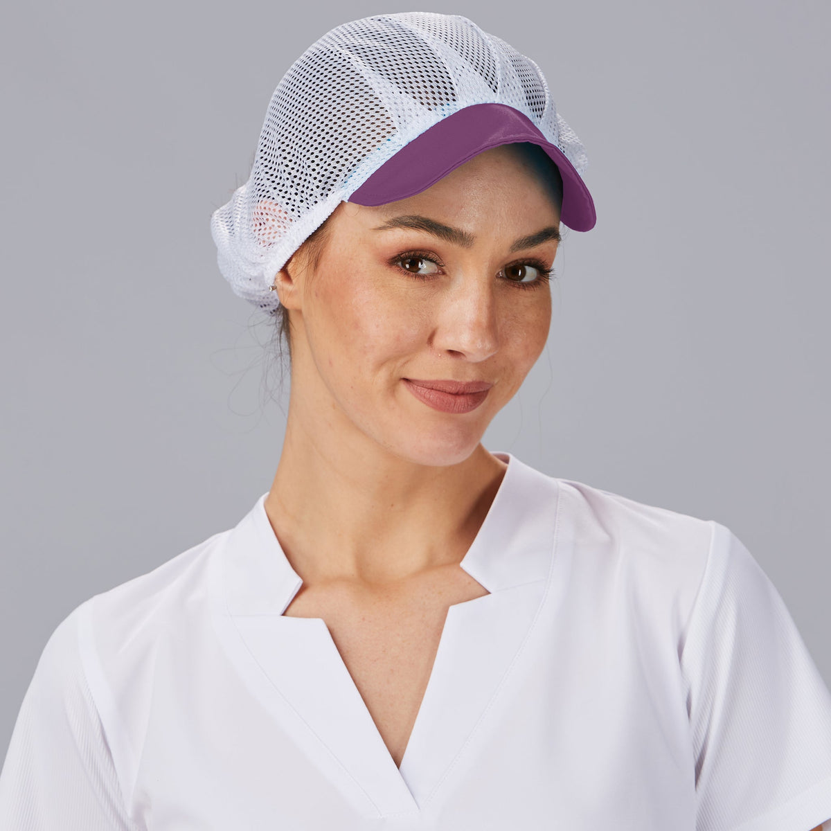 GORRA UNISEX REJILLA VISERA COLOR (PAQ. 10 UNID)