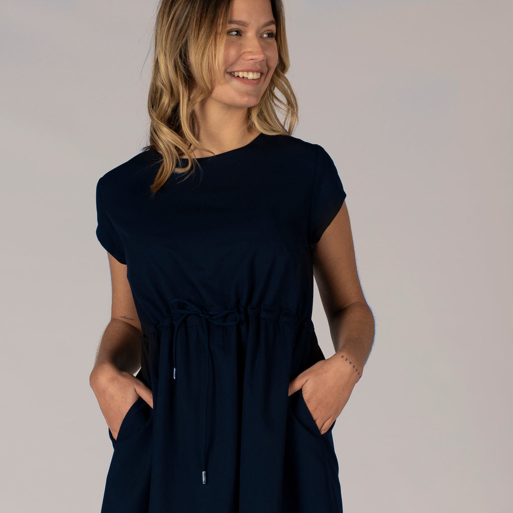 VESTIDO CON CORDON TRIVIAL
