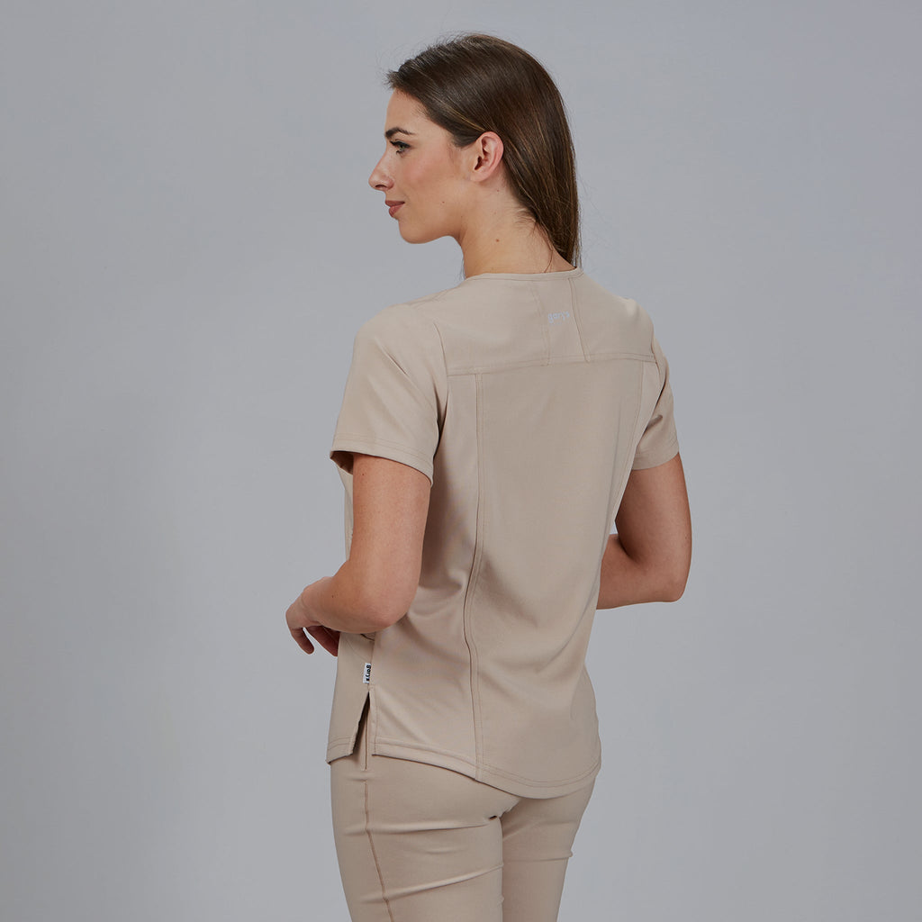 BLUSA MUJER ABIERTA C/PICO M/C DULCINEA