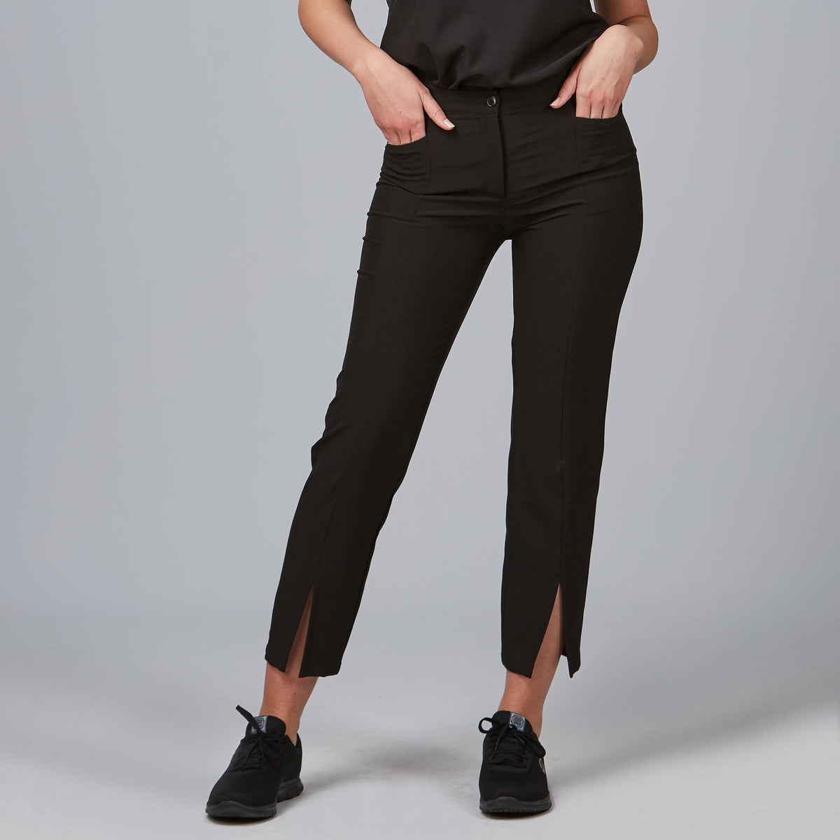 PANTALON MUJER ABERTURA CENTRAL EN BAJO