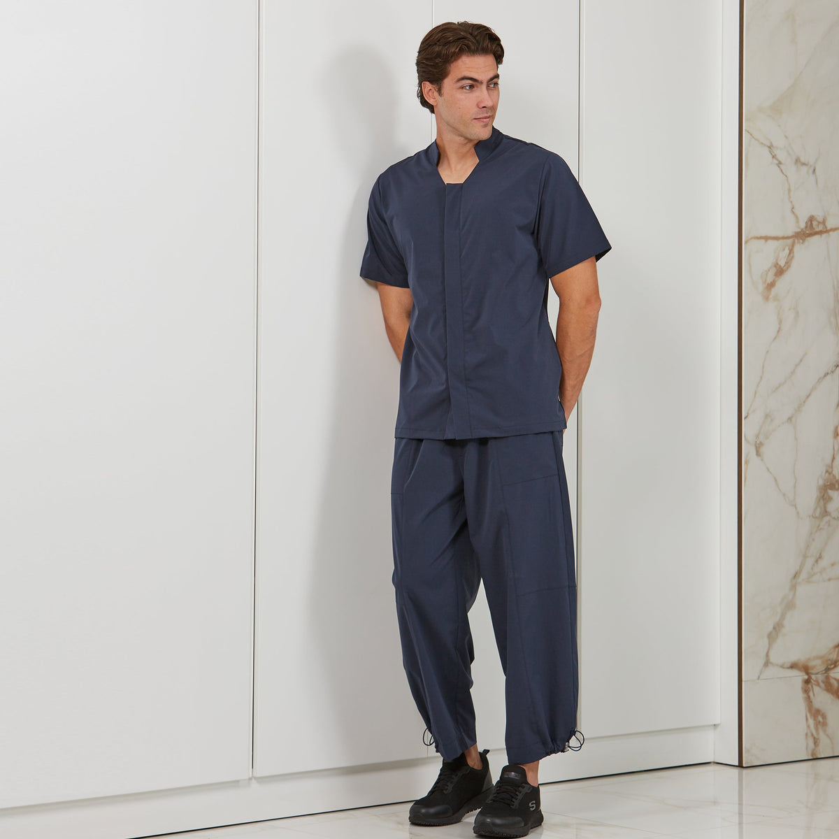 PANTALON UNISEX ESTILO JOGGER AJUSTABLE