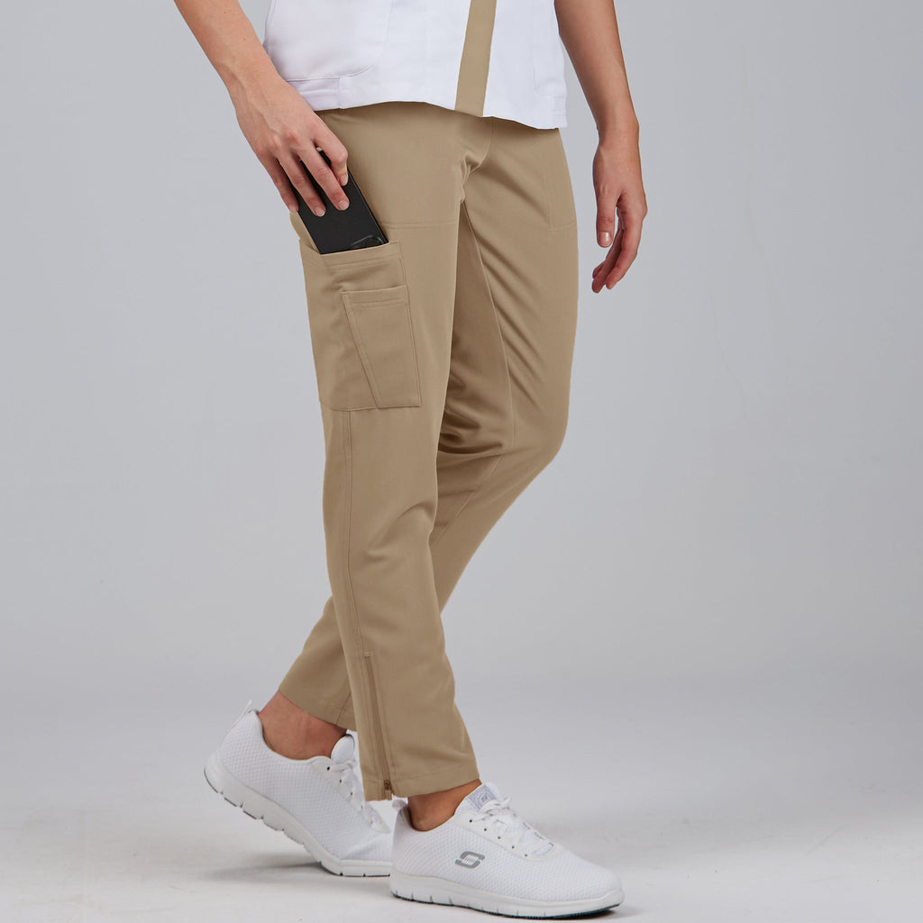PANTALON MUJER CREMALLERA EN BAJOS