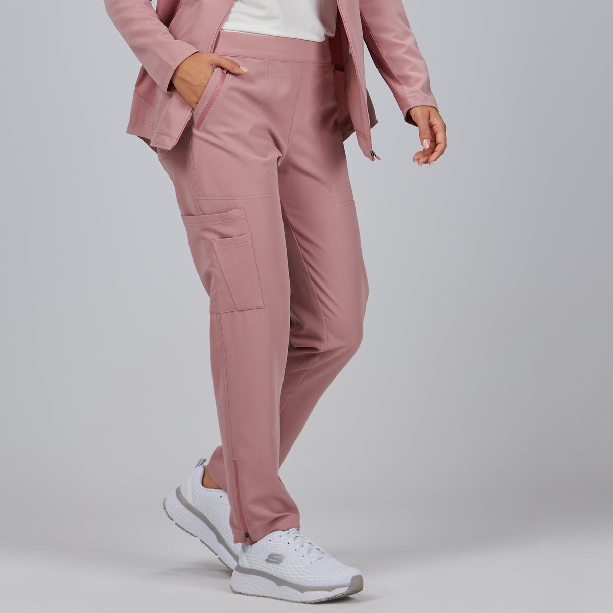 PANTALON MUJER CREMALLERA EN BAJOS