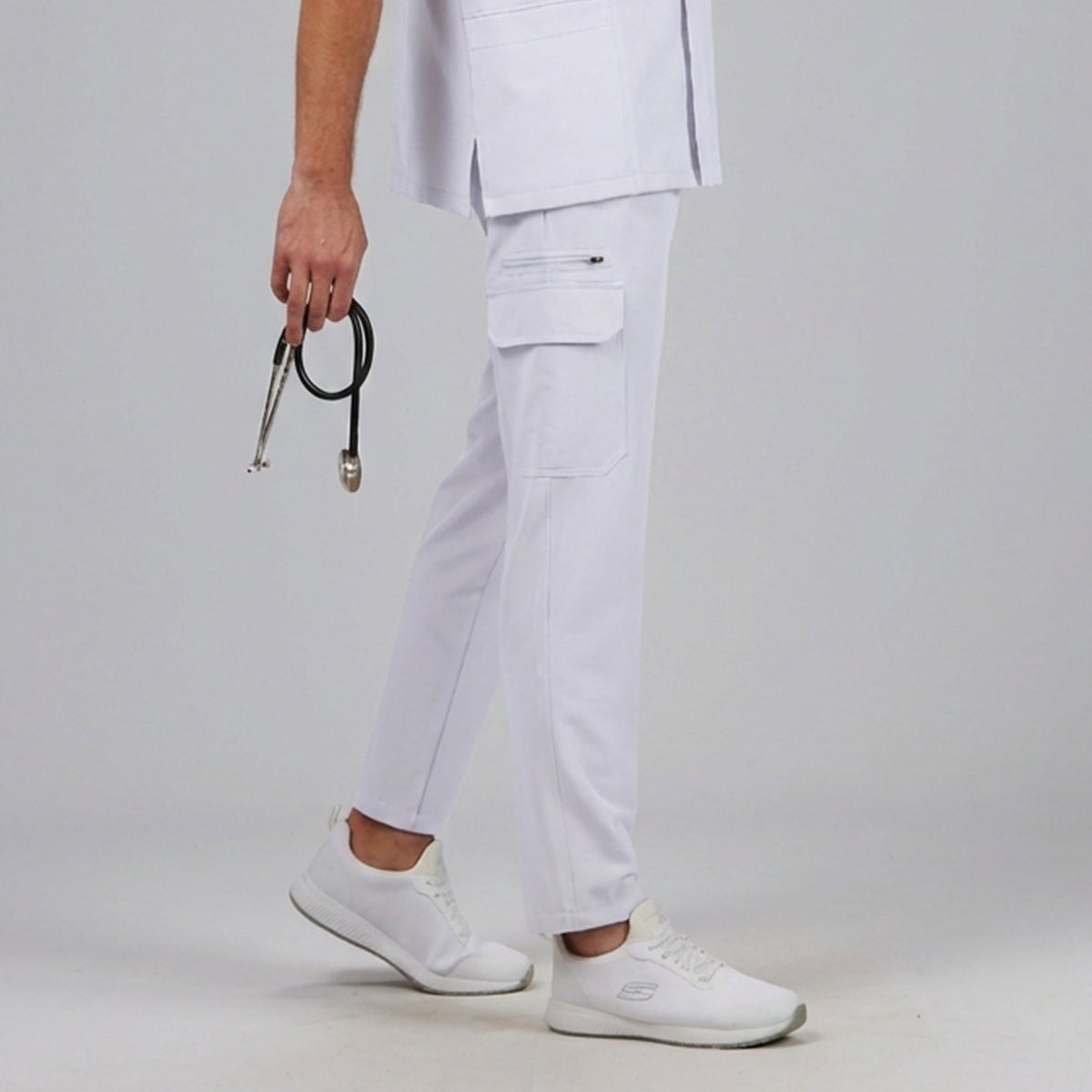 PANTALON UNISEX CINTURA AJUSTABLE Y BOLSILLOS CARGO