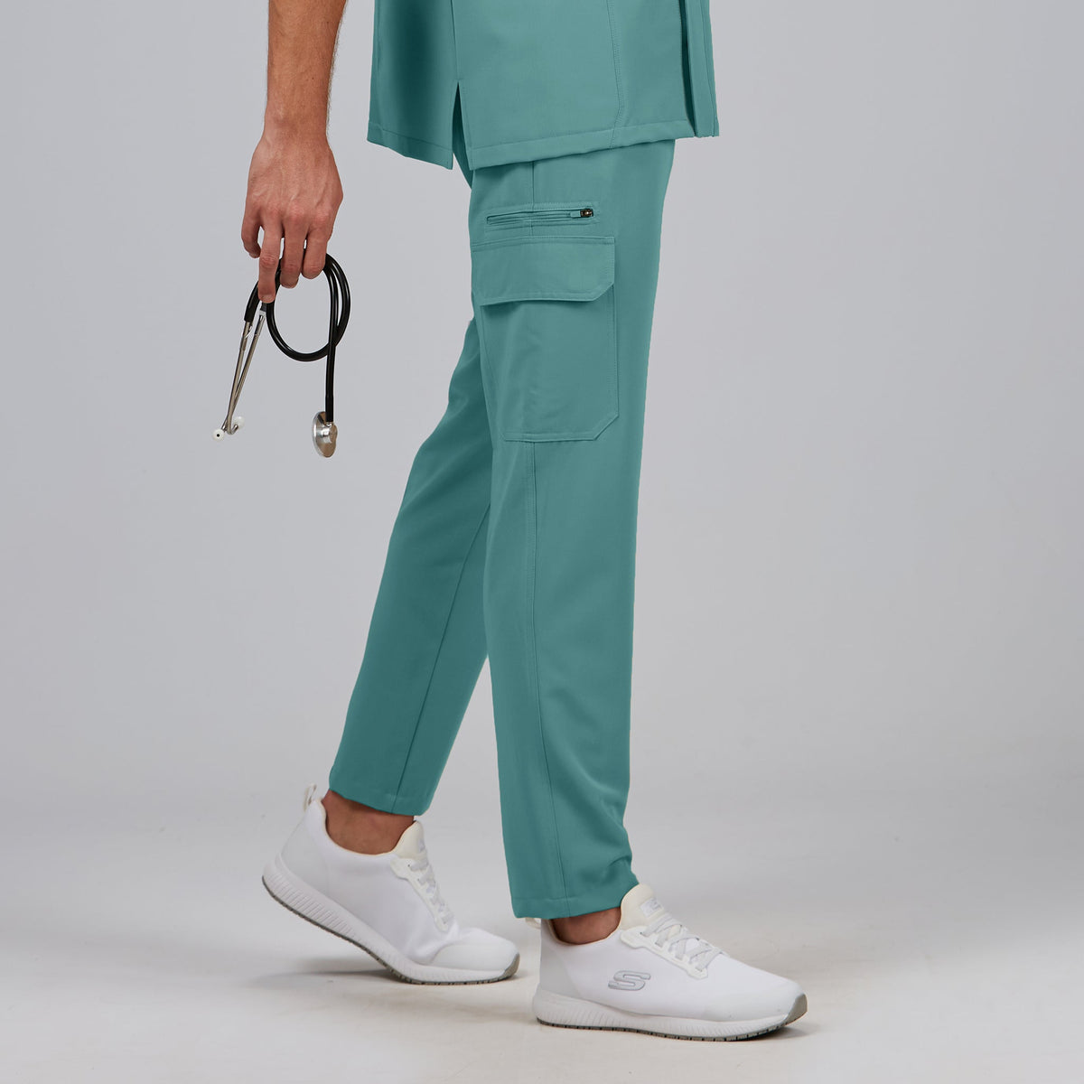 PANTALON UNISEX CINTURA AJUSTABLE Y BOLSILLOS CARGO