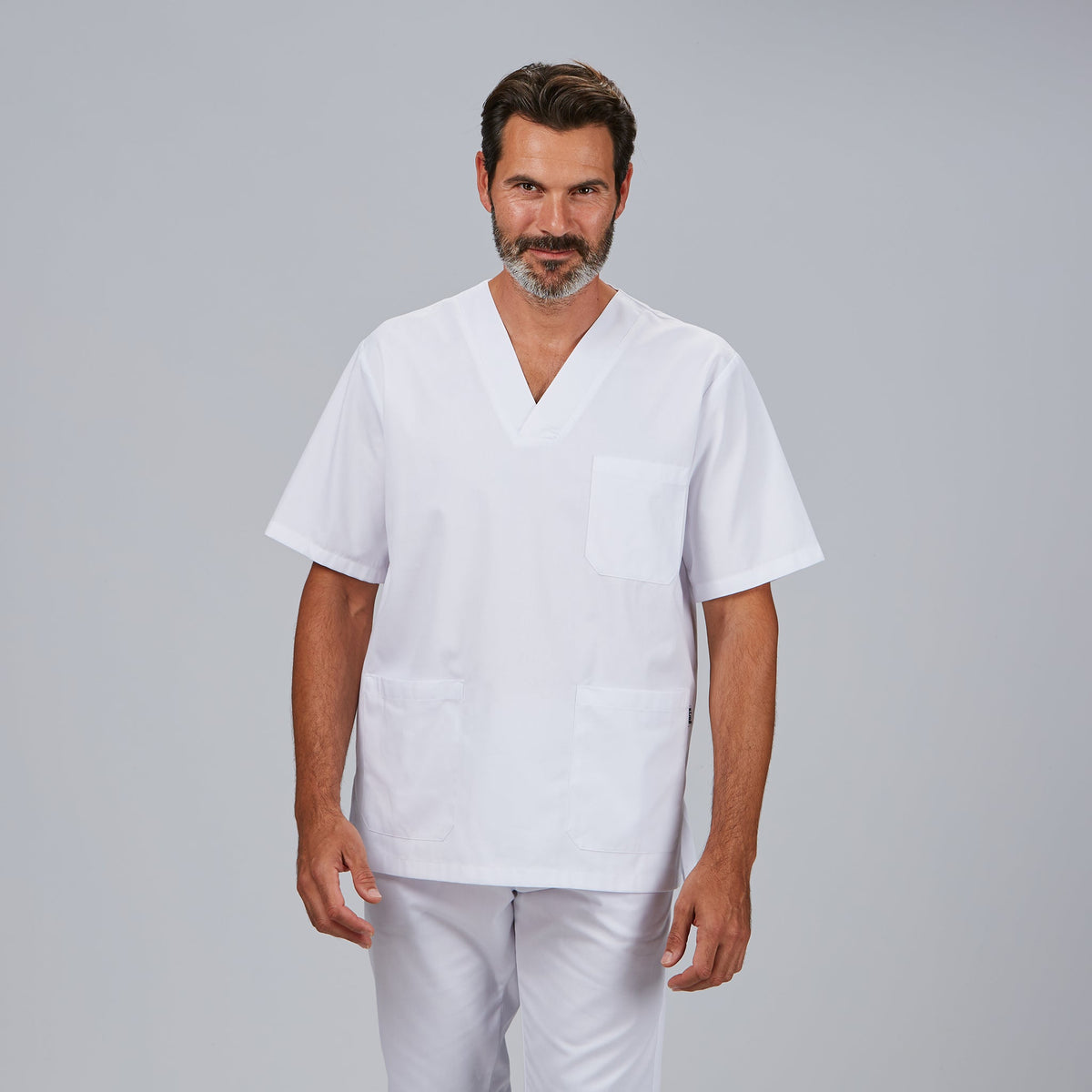 CONJUNTO UNISEX BLUSA CUELLO PICO /PANTALON GOMA ENTERA