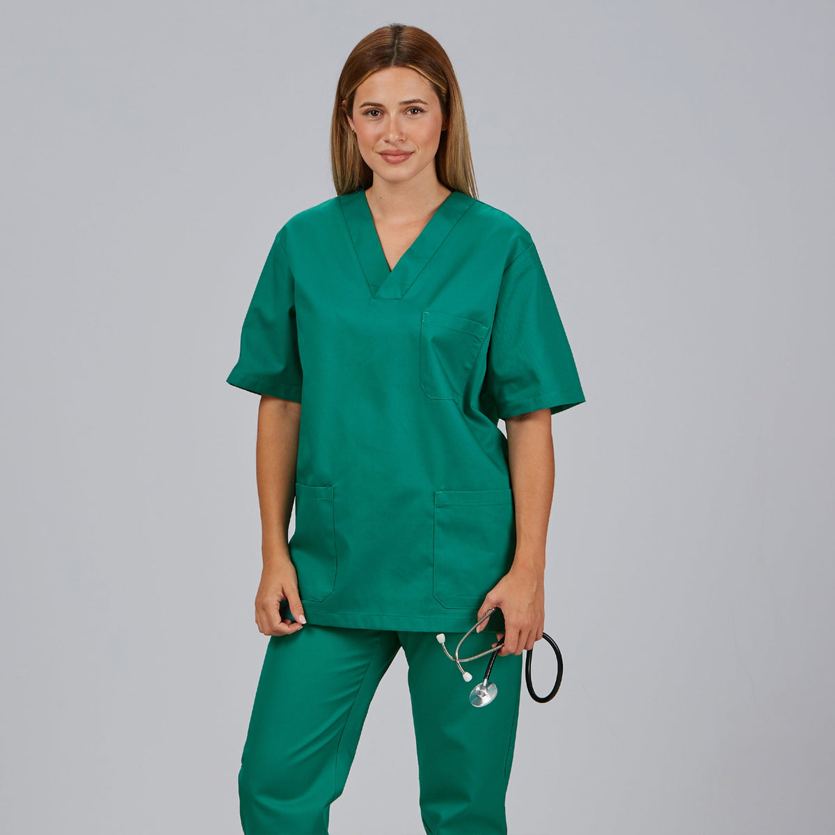 CONJUNTO UNISEX BLUSA CUELLO PICO /PANTALON GOMA ENTERA